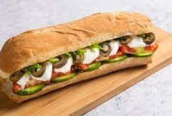 Baguette  Labneh & Makdous